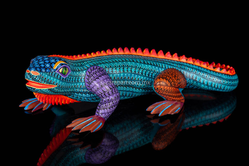 Lizard Wood Carving  Alebrije from Oaxaca