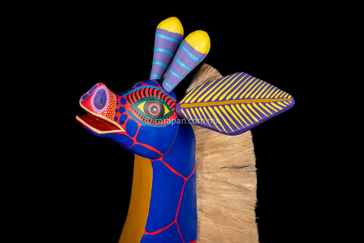 Mexican Giraffe Wooden Sculpture Alebrije from Oaxaca