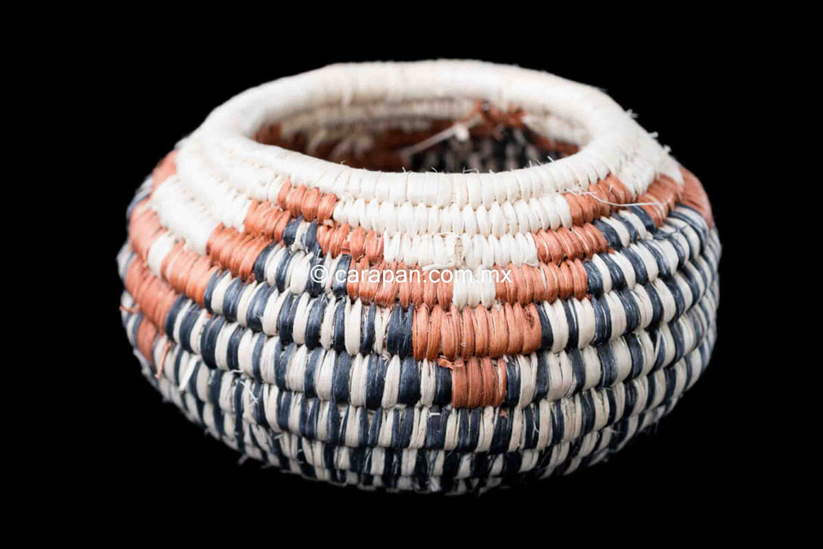 Black & Brown Seri Torote basket detail