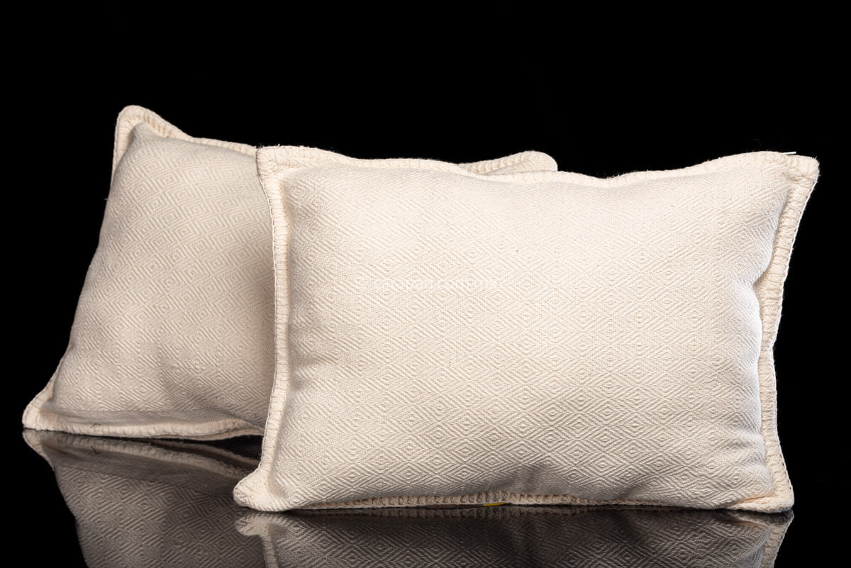 Set of 2 raw cotton rectangular cushion covers with diamonds pattern