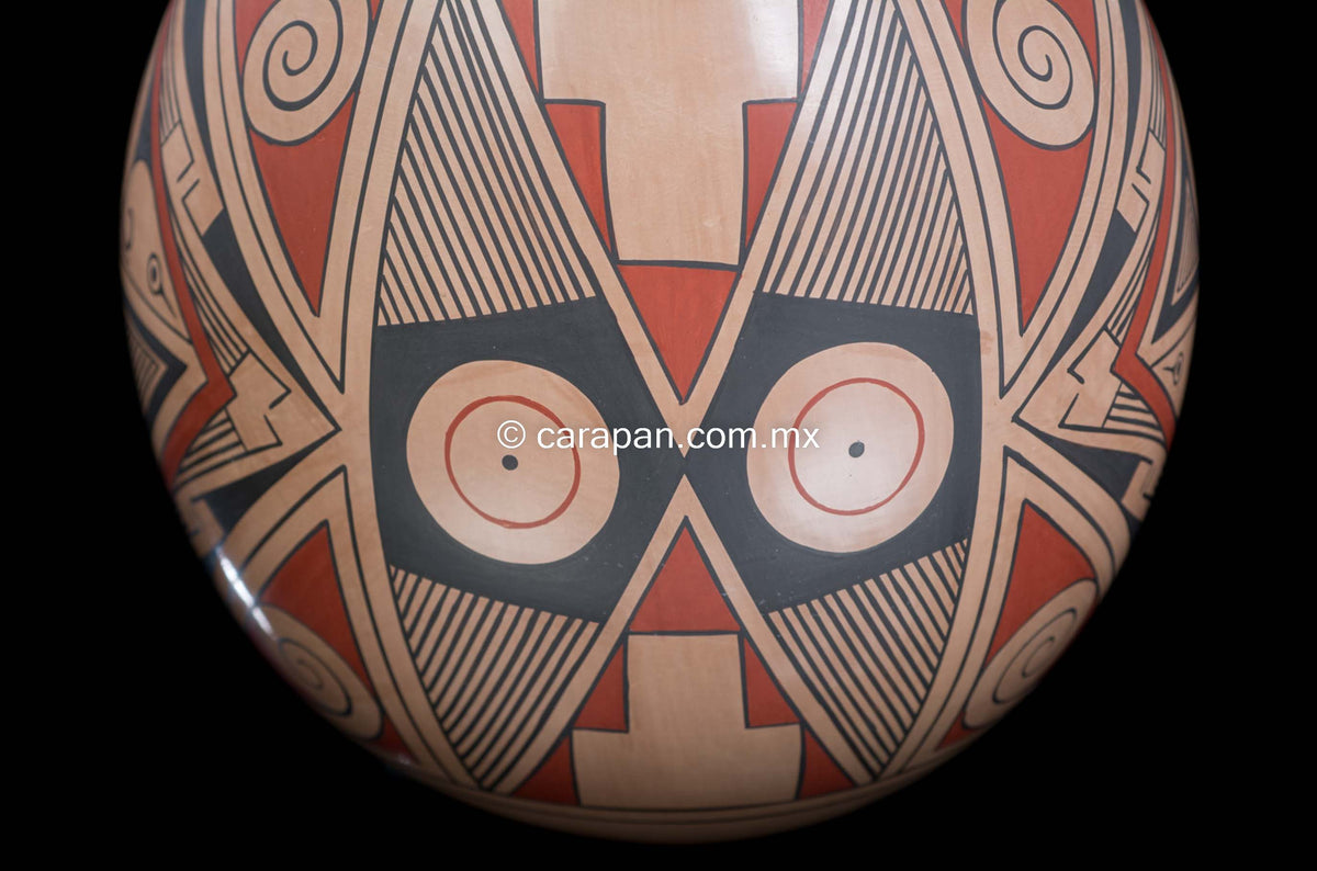 Mata Ortiz pot with human faces from Chihuahua Mexico