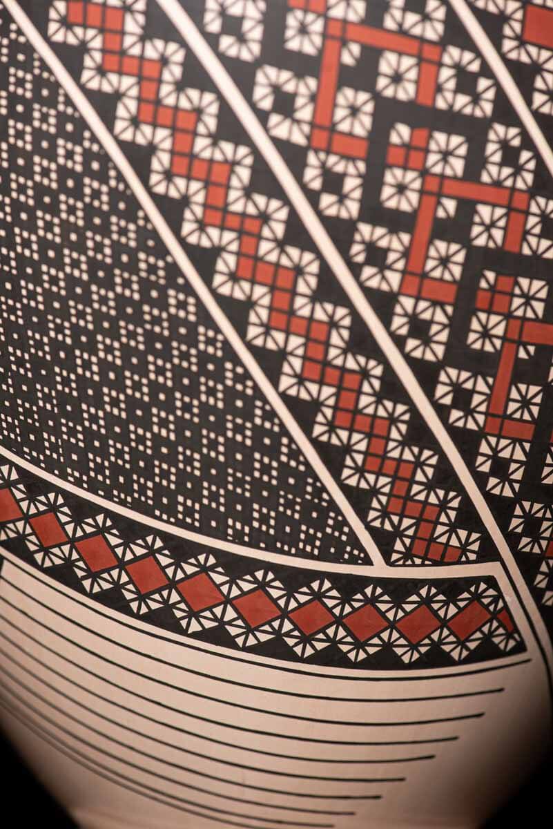 Mata Ortiz Ceramic Pot Black and Orange Mexican Folk Art