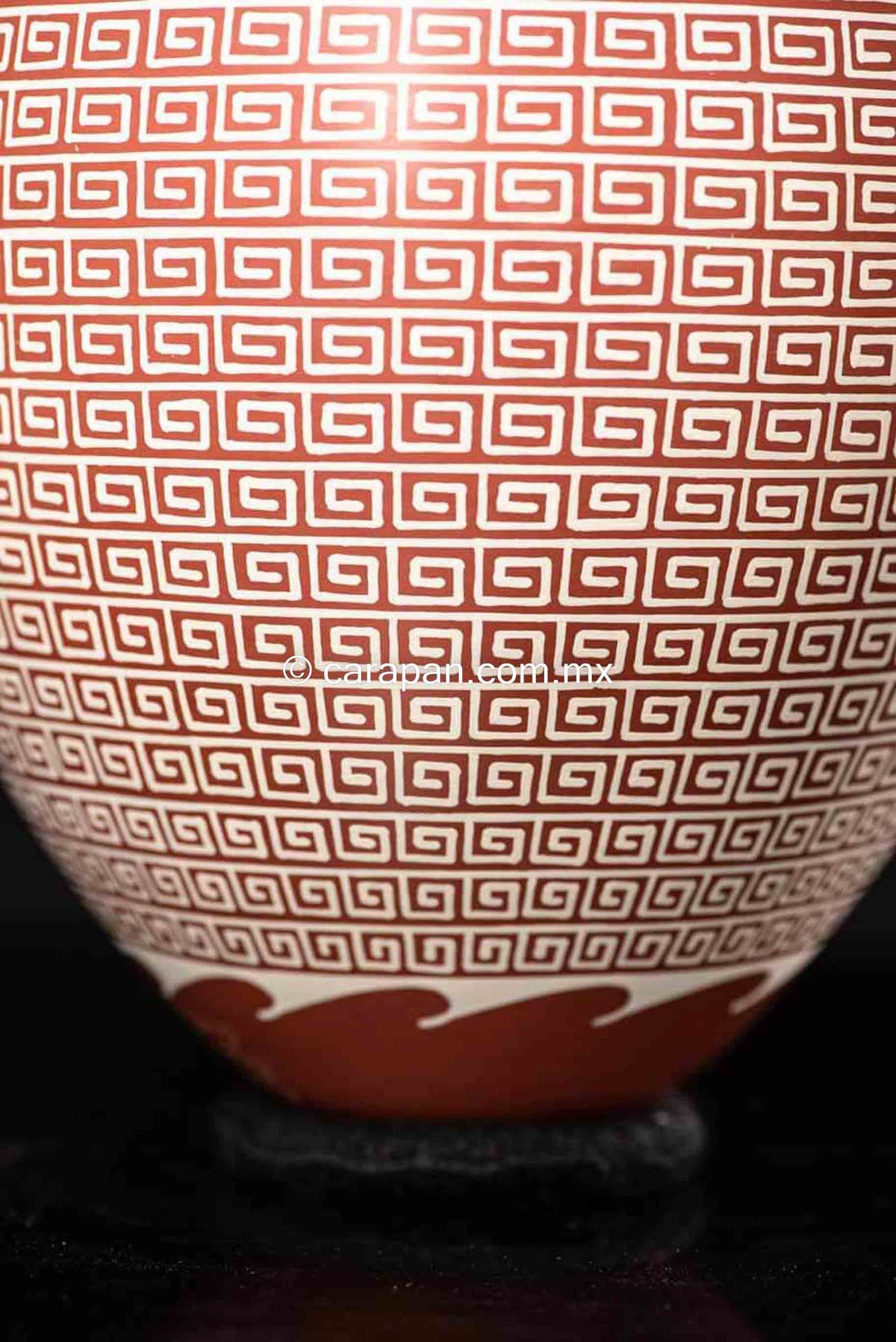 Mata ortiz Pot orange Background beige Pattern