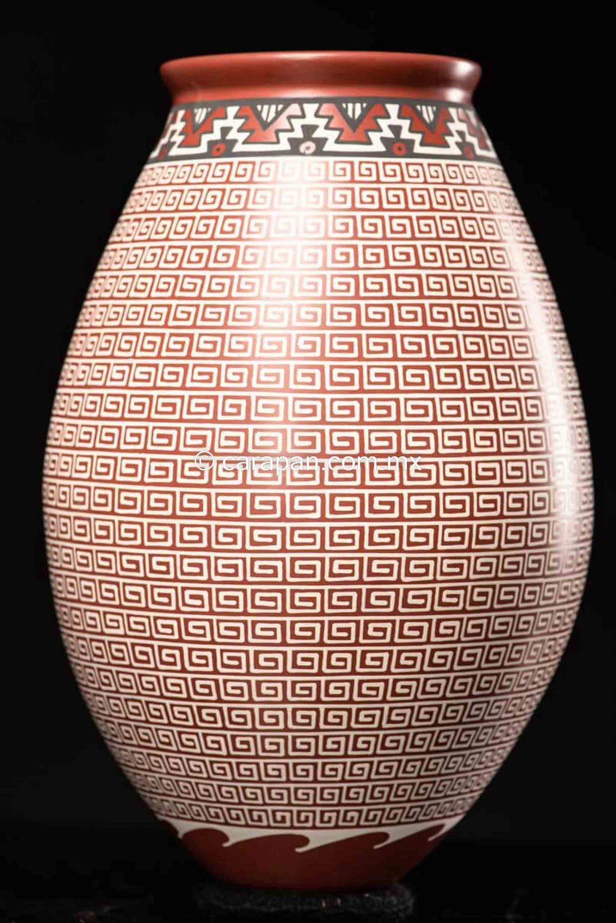 Mata ortiz Pot orange Background beige Pattern