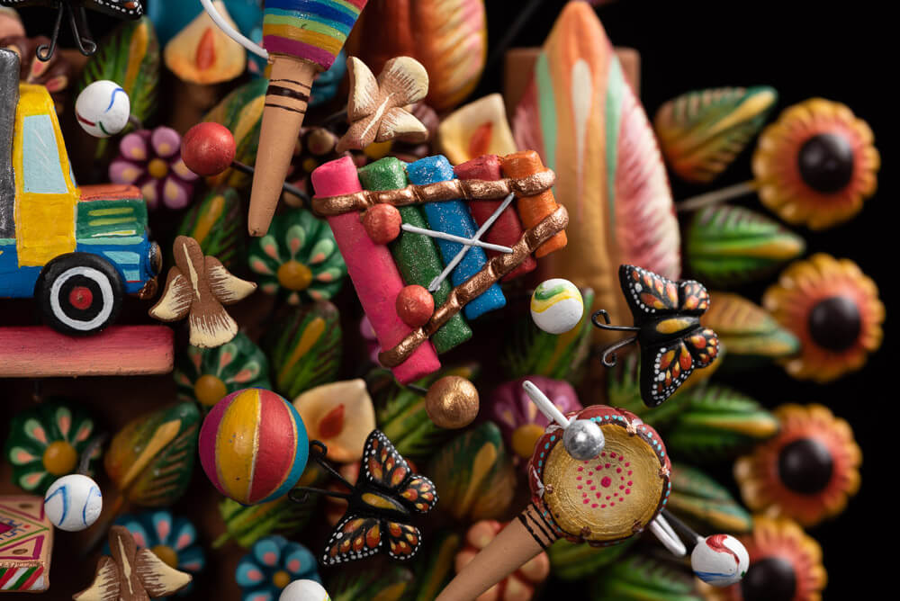 Mexican-Toys-Tree-of-life-Metepec-Pottery