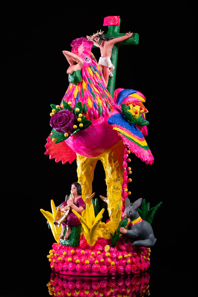 Awarded Rooster by Metepec pottery master Alfonso Soteno