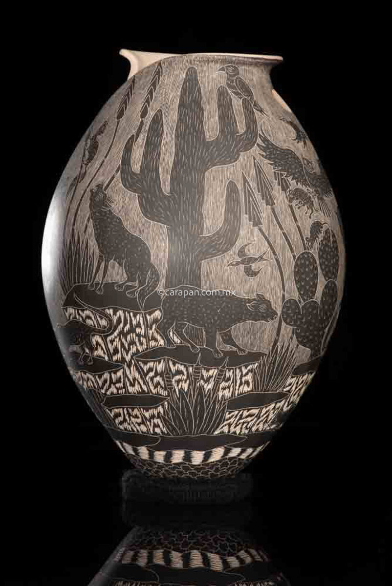 Mata Ortiz Ceramic Pot with desert and mountain animals in black over beige crafted with sgraffito technique.