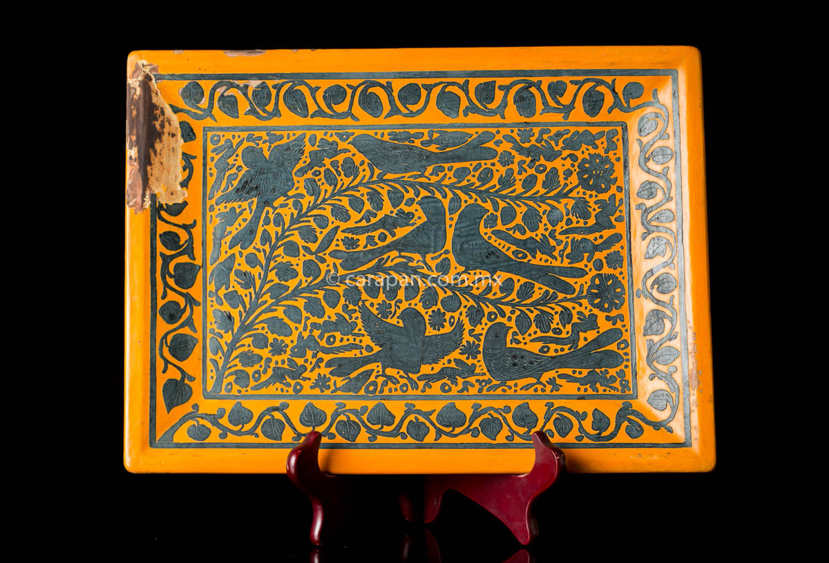 Vintage Lacquered Wood Tray with etched birds and leafs in blaack over orange. Crafted in the 1960's in Olinalá Guerrero. Due to its vintage condition lacquer is peeled off in some areas. 