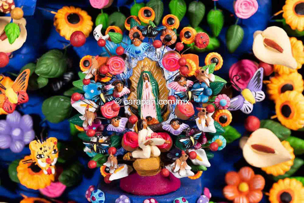 Mexican Pottery Big Clay Tree of life with Miniatures