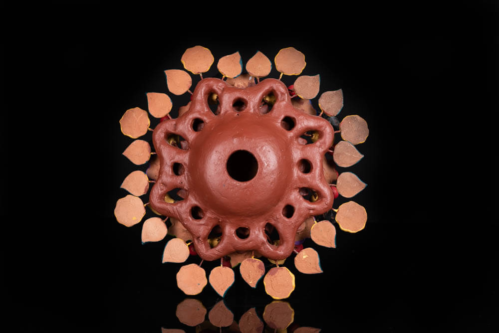 Big-Mexican-Clay-Sun-with-Flowers-Back