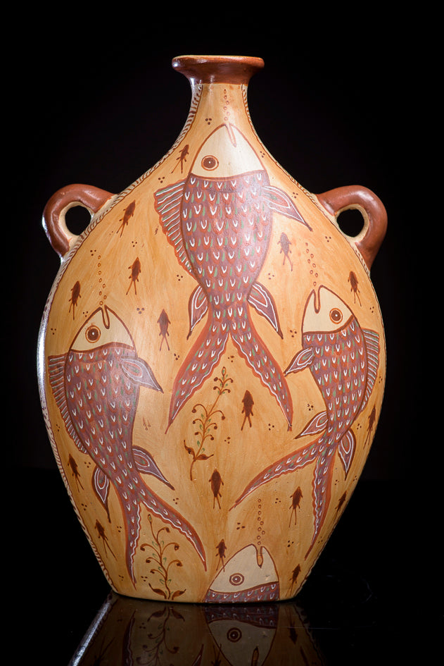 Burnished-clay-canelo-vase-with-eagle-and-fish-from-Jalisco-Mexico