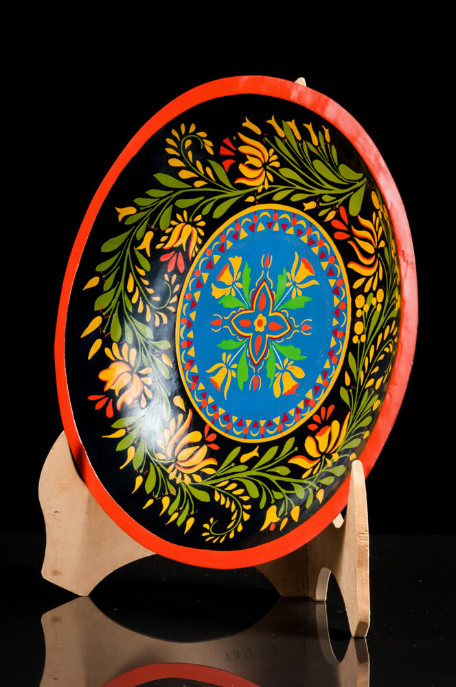 Maque Lacquered Wood Batea Flowered Michoacan