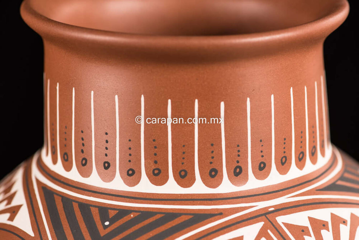 Mata-Ortiz-ceramic-pot-brown-snake-fabian-