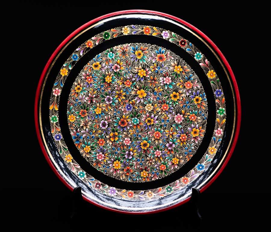 Dish with Flowers Gold Outlined Lacquerware from Patzcuaro Michoacan