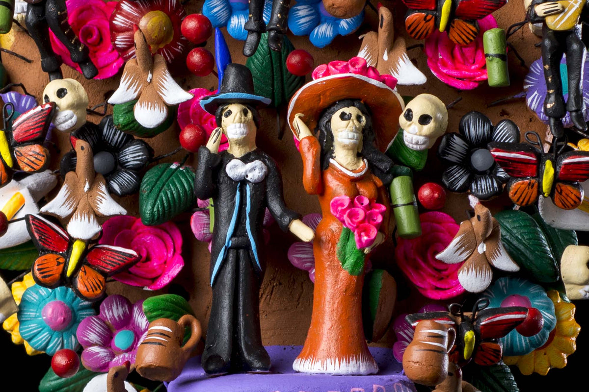 DAY OF THE DEAD CATRIN & CATRINA WITH MARIACHIS TREE OF LIFE wh